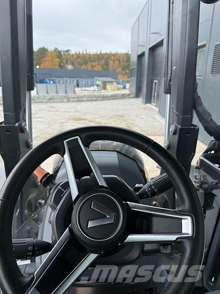 Valtra N175D Traktorji