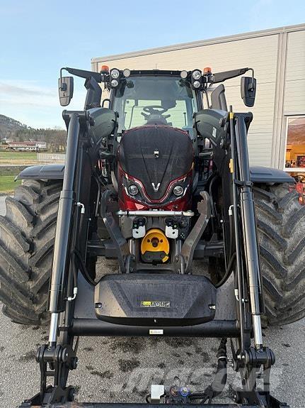 Valtra N175D Traktorji