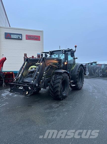 Valtra N175D Traktorji