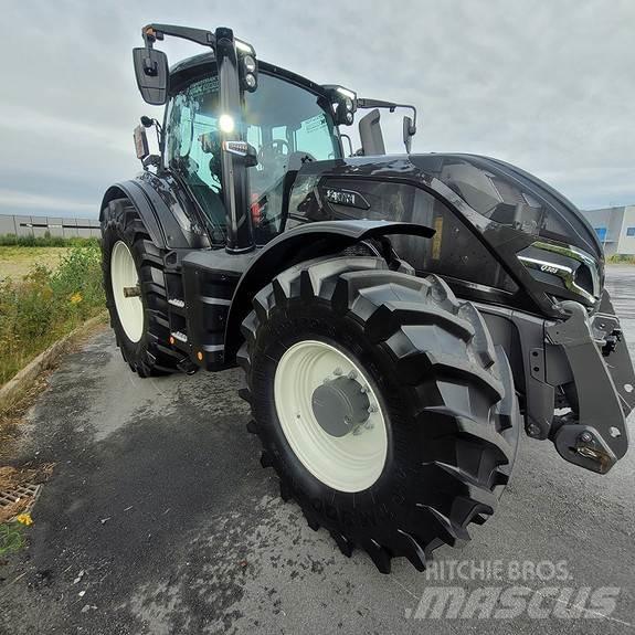 Valtra Q305 Traktorji