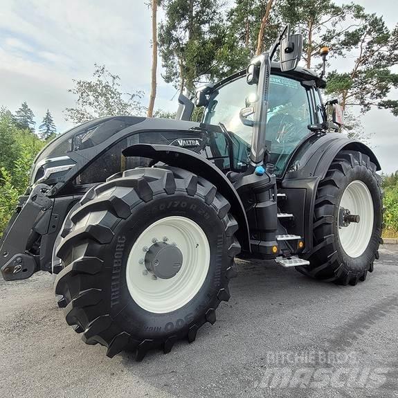 Valtra Q305 Traktorji