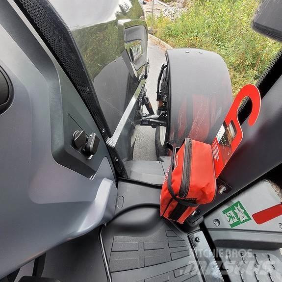 Valtra Q305 Traktorji