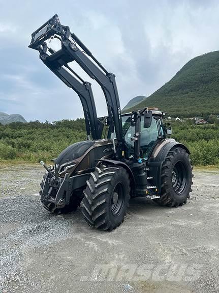 Valtra Q305 Traktorji