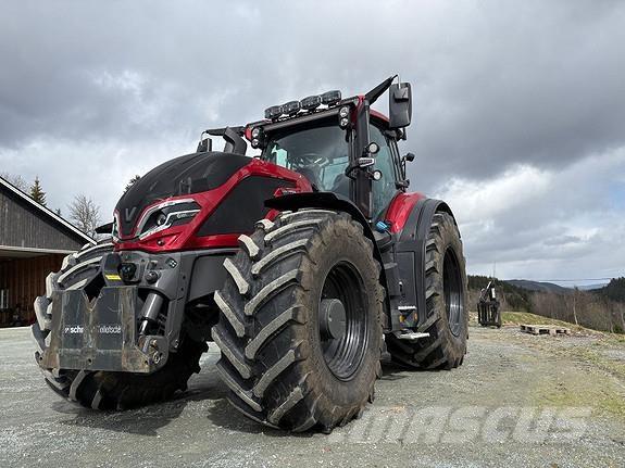 Valtra Q305 Traktorji
