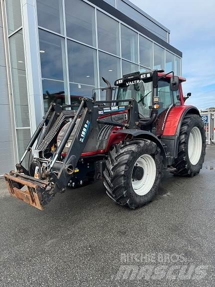 Valtra T-182-VERSU Traktorji