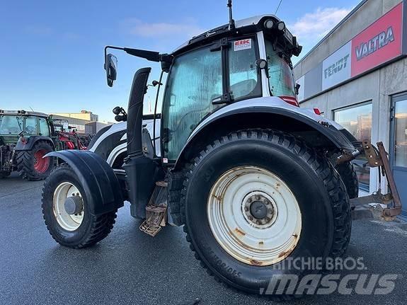 Valtra T174 Versu Traktorji