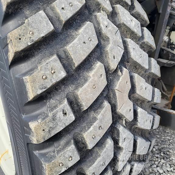 Valtra T174D Traktorji