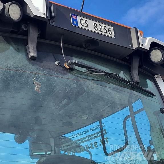 Valtra T174D Traktorji