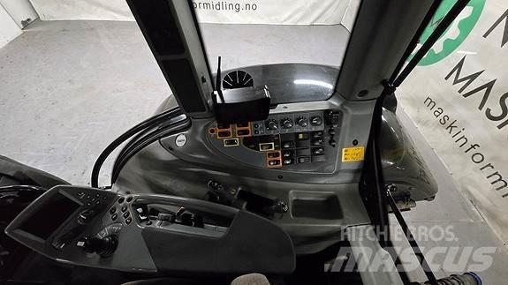 Valtra T182 Traktorji