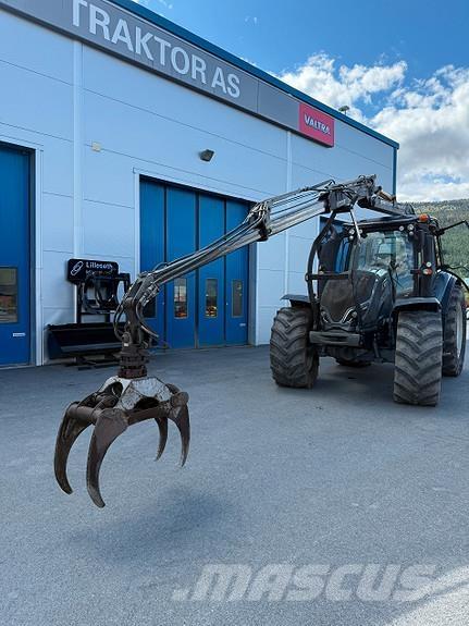 Valtra T194V Traktorji