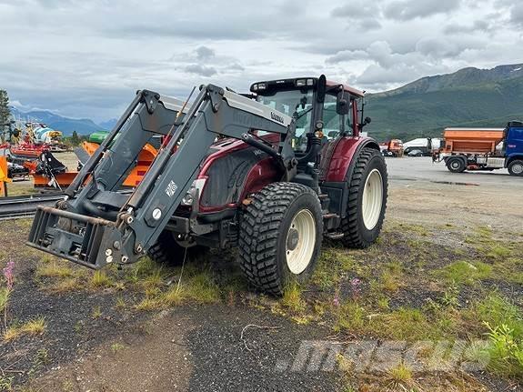 Valtra T203 Traktorji