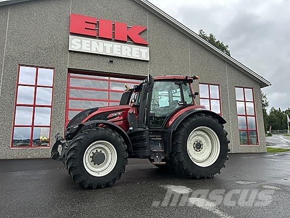Valtra T234 Traktorji