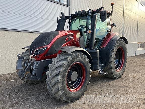 Valtra T234 Direct Traktorji