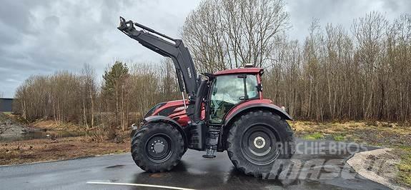 Valtra T234D ST Traktorji