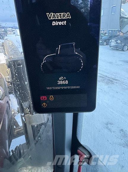 Valtra T235 Traktorji