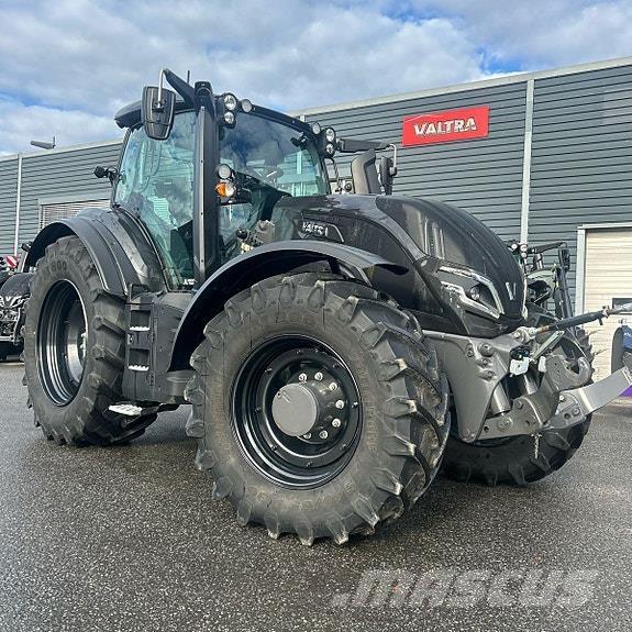 Valtra T235 Direct Traktorji