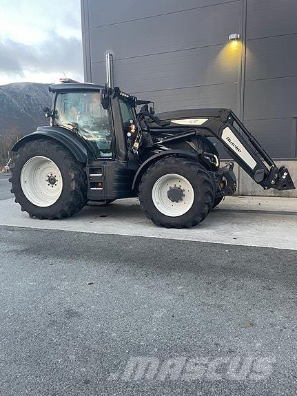 Valtra T235 Direct Traktorji