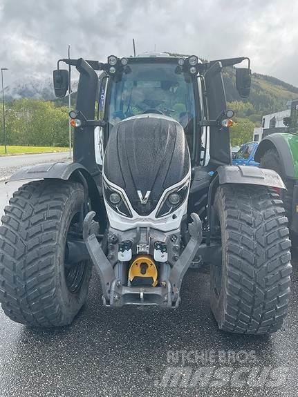 Valtra T254V Traktorji