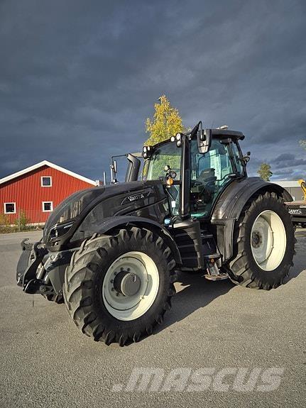 Valtra T254V Traktorji