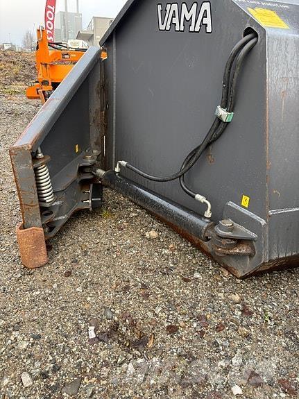 Vama EPS 210 Drugi stroji za cesto in sneg