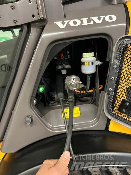 Volvo JL25H Kolesni nakladalci