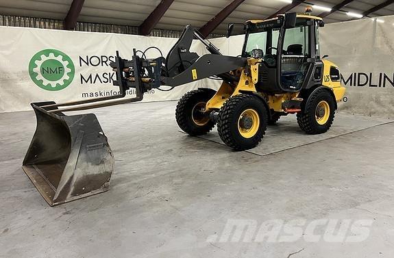 Volvo JL25H Kolesni nakladalci