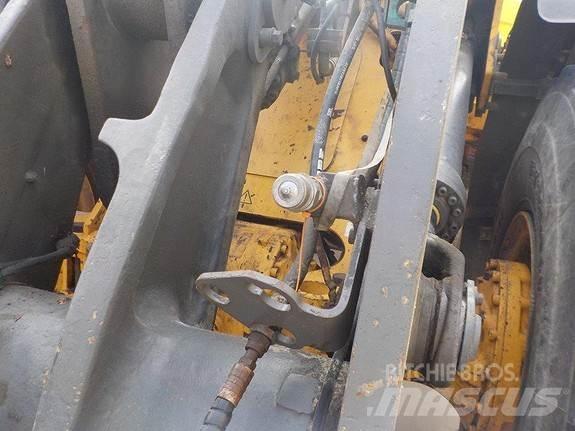 Volvo L90G Kolesni nakladalci
