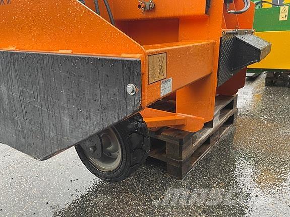  Westbjörn 2450 ||| Snežne freze