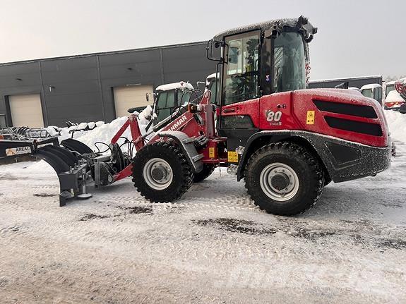 Yanmar V80 Kolesni nakladalci