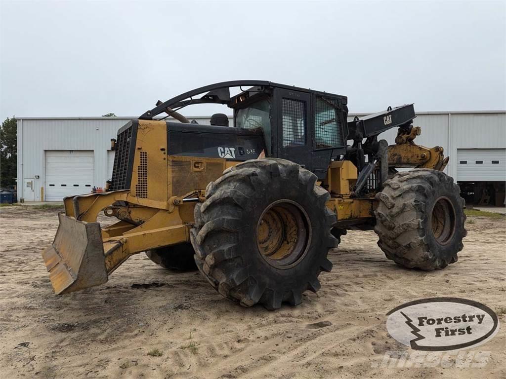 CAT 535C Skiderji