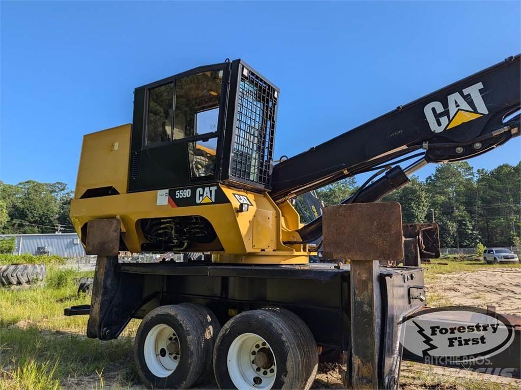 CAT 559D Nakladalci za les