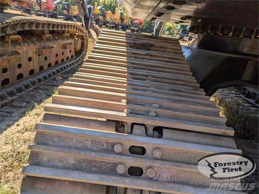 John Deere 2156G Nakladalci za les
