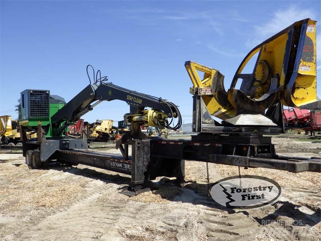 John Deere 437E Nakladalci za les