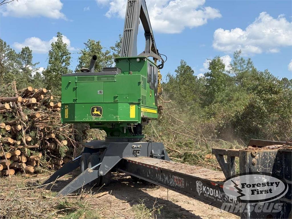 John Deere 437E Nakladalci za les