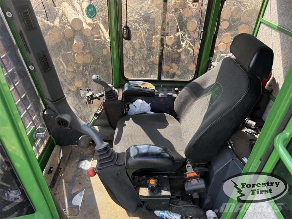 John Deere 437E Nakladalci za les
