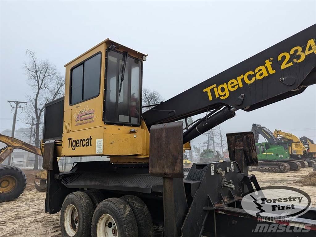 Tigercat 234 Nakladalci za les