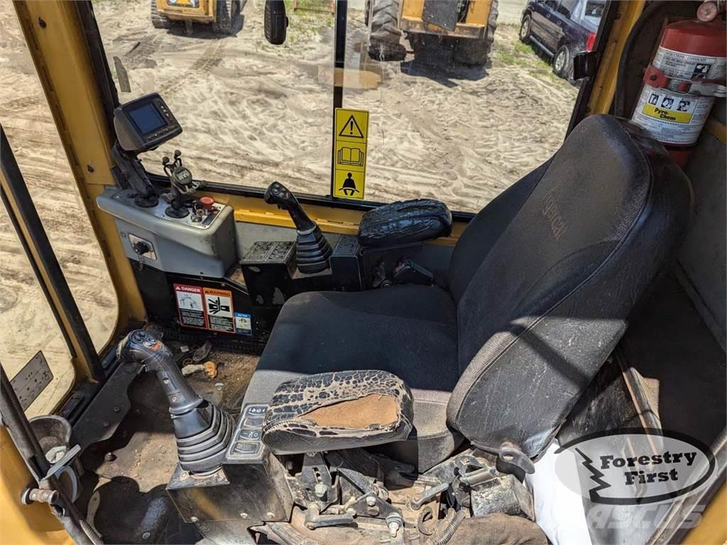 Tigercat 234B Nakladalci za les