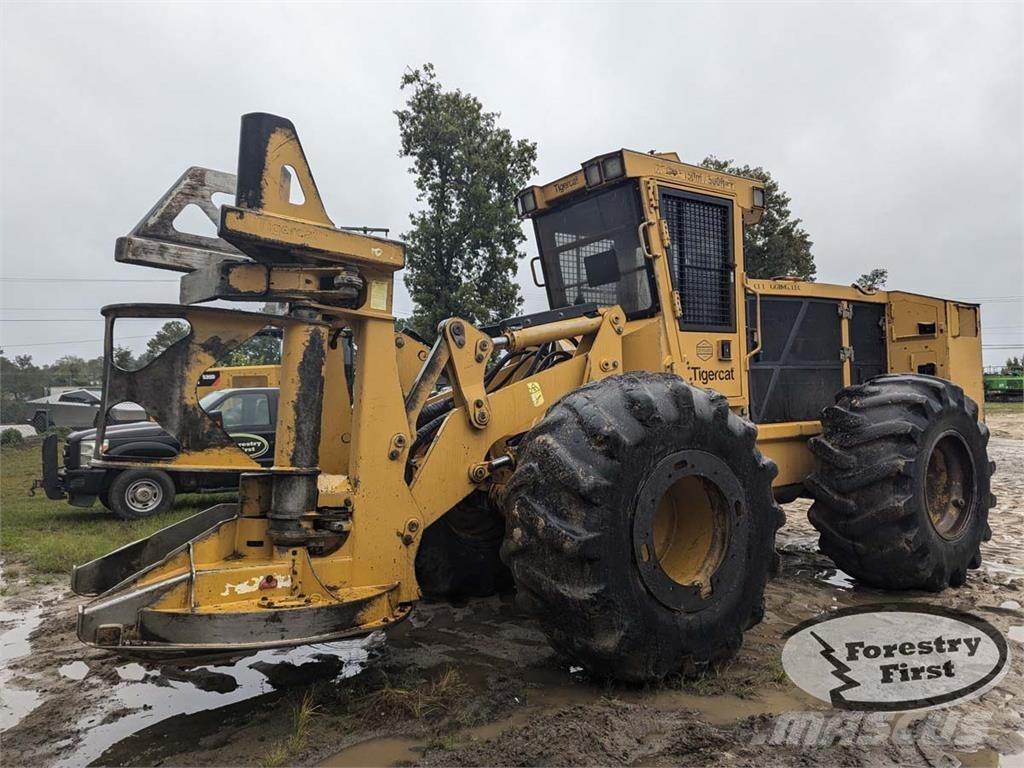 Tigercat 724G Stroji za sečnjo dreves