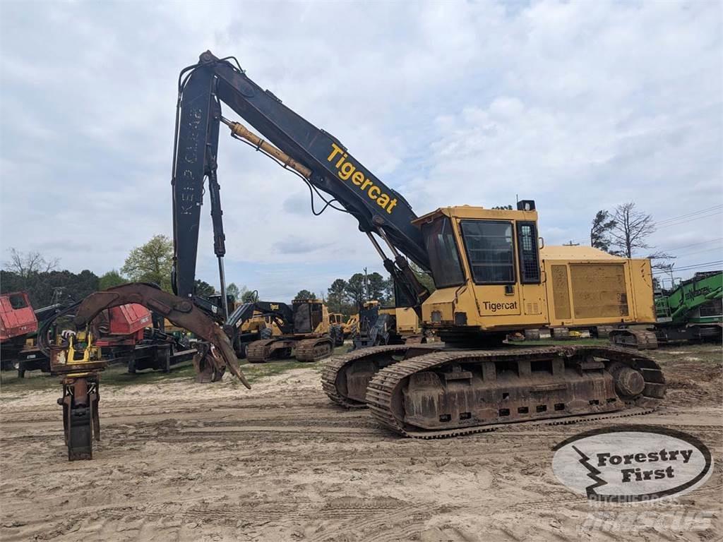 Tigercat 860S Nakladalci za les