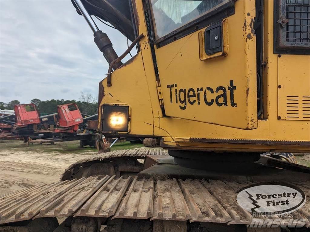 Tigercat 860S Nakladalci za les