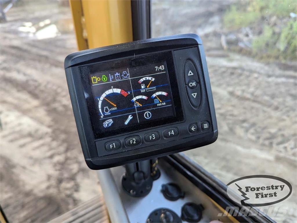 Tigercat T234B Nakladalci za les