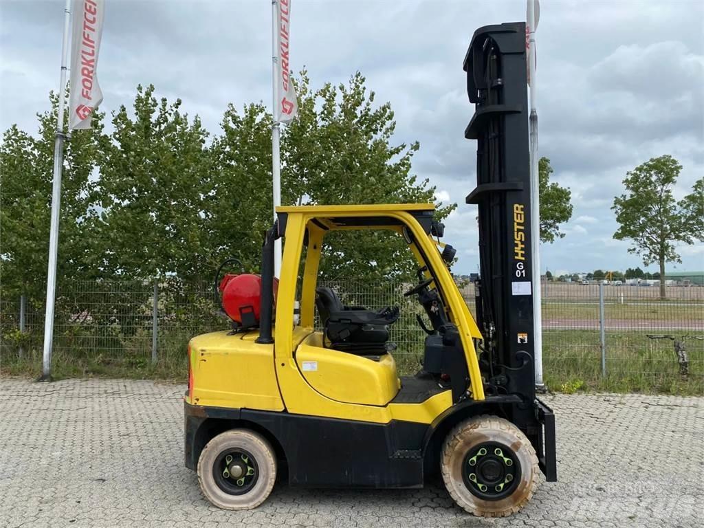 Hyster H4.0FT Plinski viličarji
