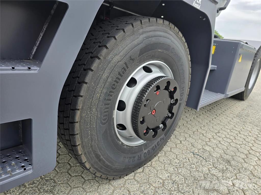 Mafi R336 4x4 Terminalni vlačilci