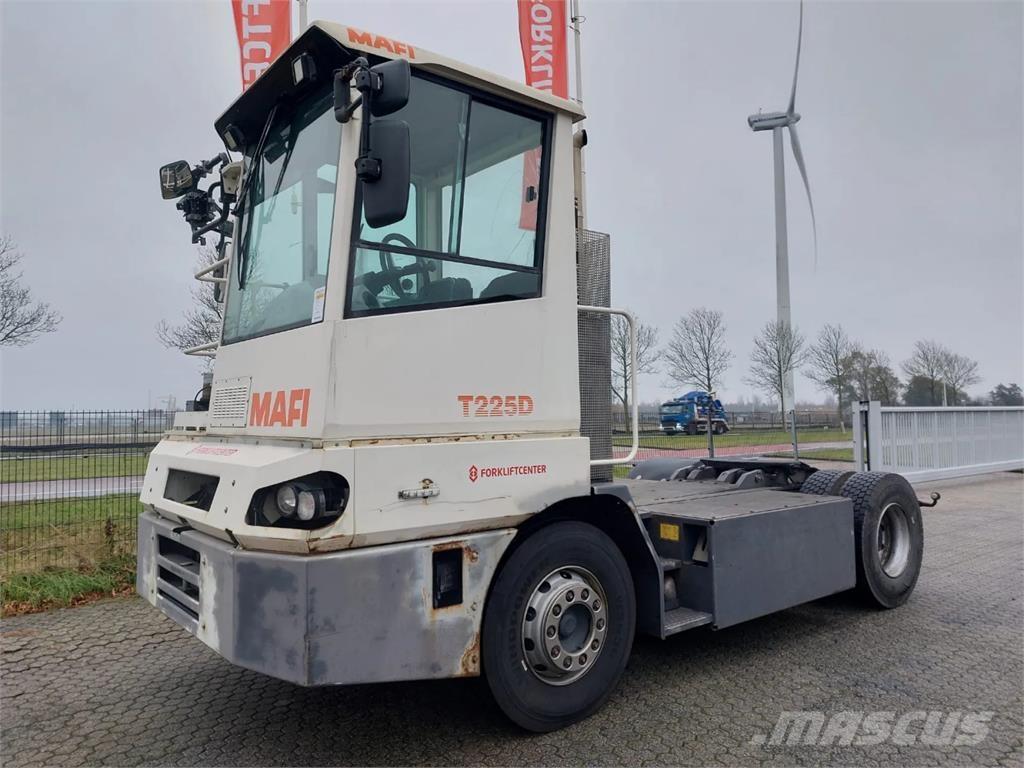 Mafi T225D Terminalni vlačilci