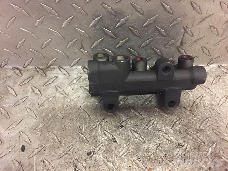 CAT C15 Druge komponente