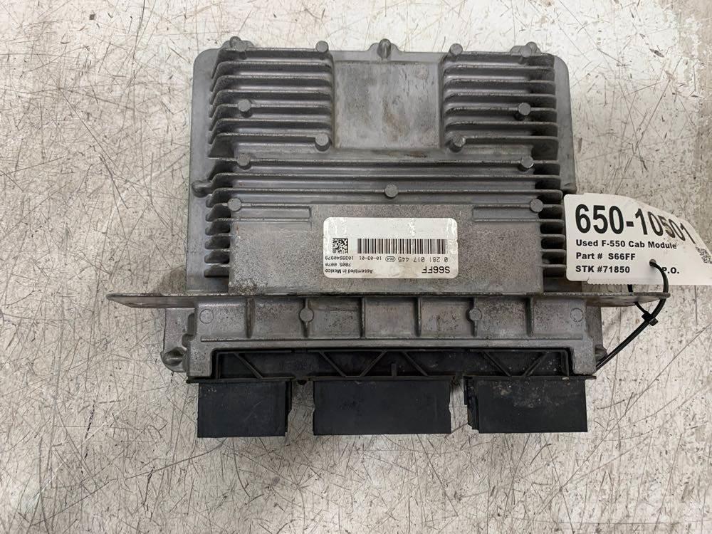 Ford F-550 Kabine in notranjost