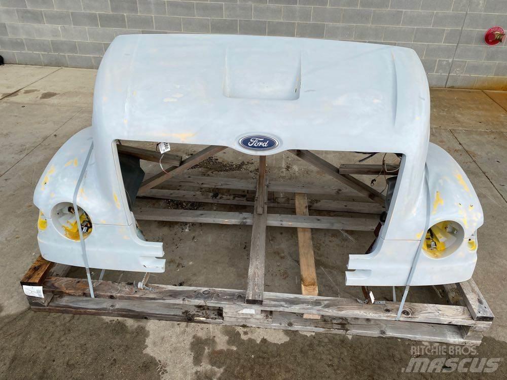 Ford L8501 Kabine in notranjost