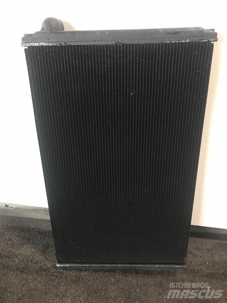 Ford L9000 Radiatorji