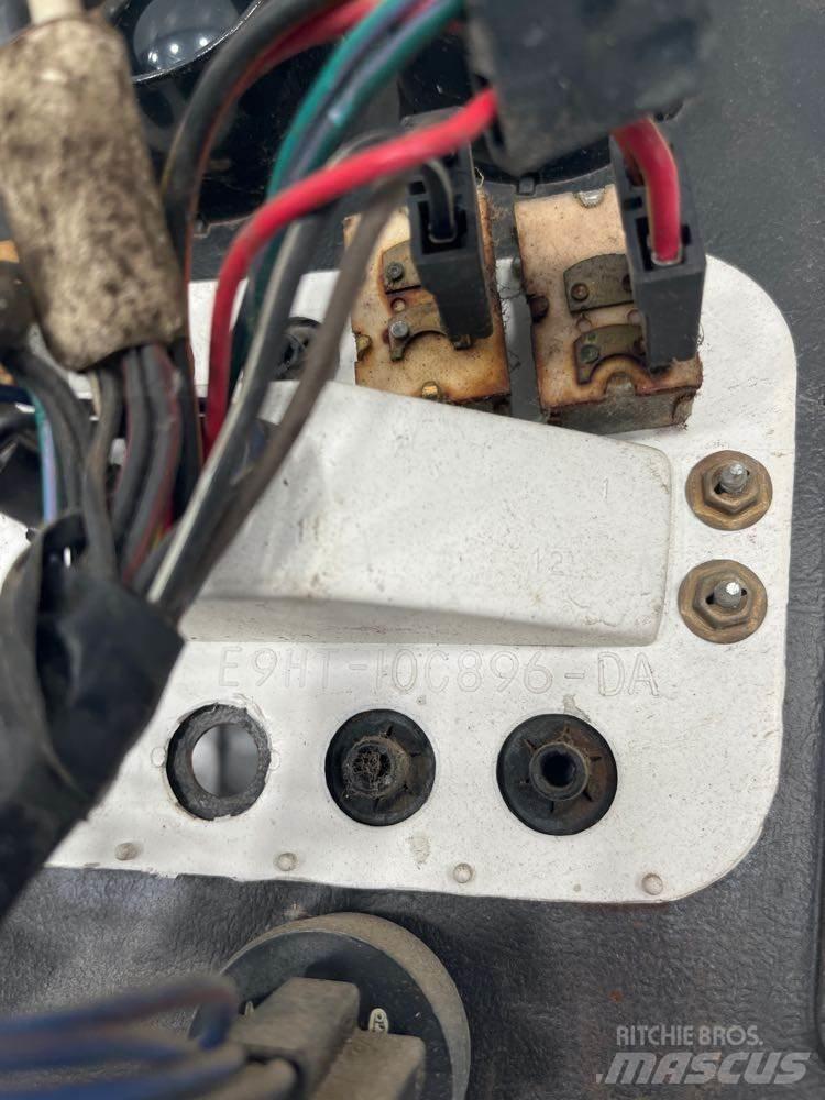 Ford L9000 Druge komponente