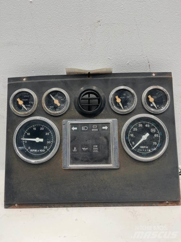Ford L9000 Druge komponente